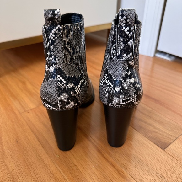 Indigo Rd. Adore Booties - Picture 3 of 4